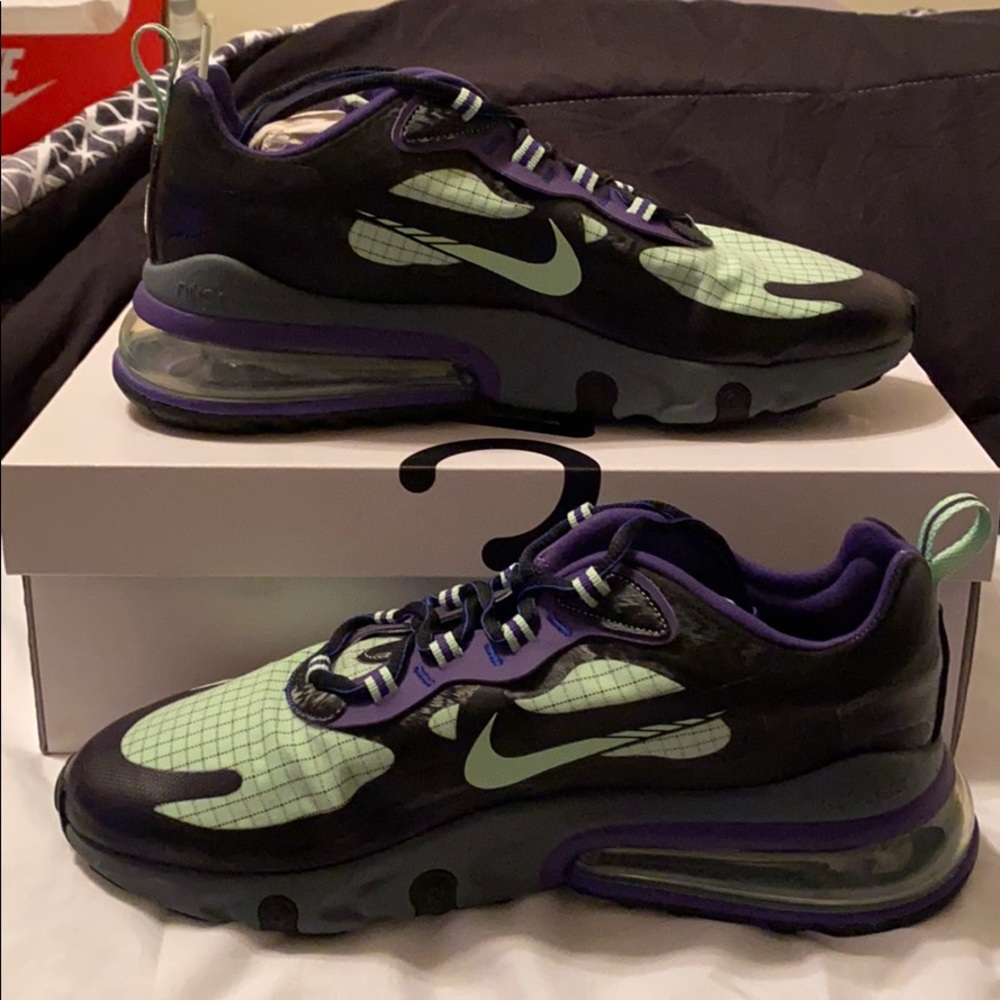 Men’s size 10.5 Nike air max 270 react
